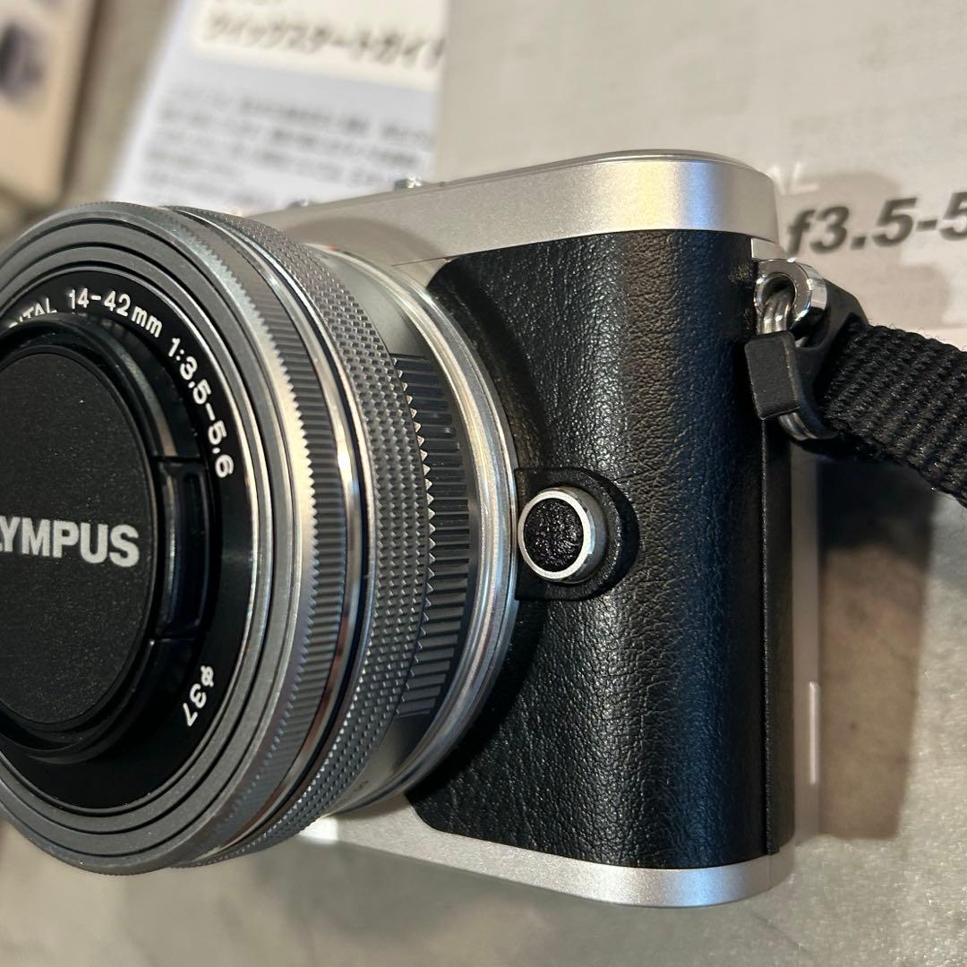OLYMPUS PEN E-PL9 ミラーレス一眼