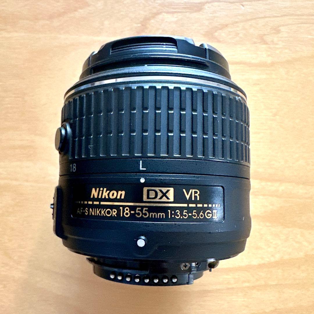 デジタル一眼レフカメラ NikonニコンD3300 ダブルズームキット レッド